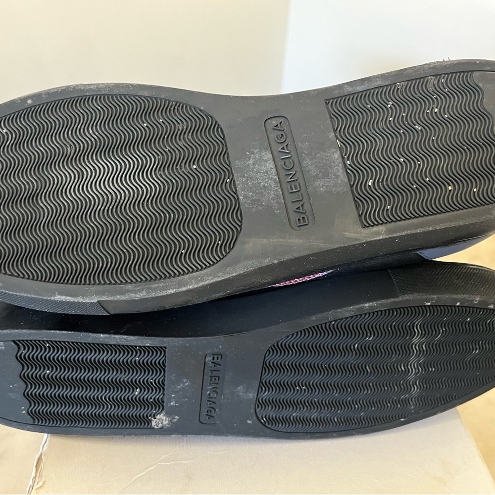 Mens Authentic Balenciaga Sneakers
W/box
No refunds - Picture 3 of 11